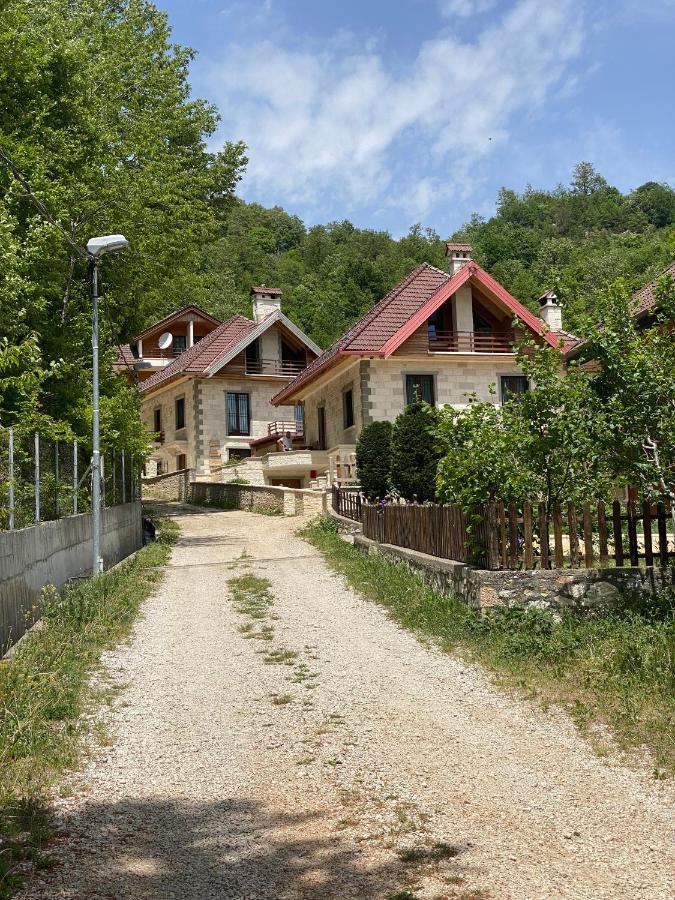 Joen Village Librazhet Eksteriør billede